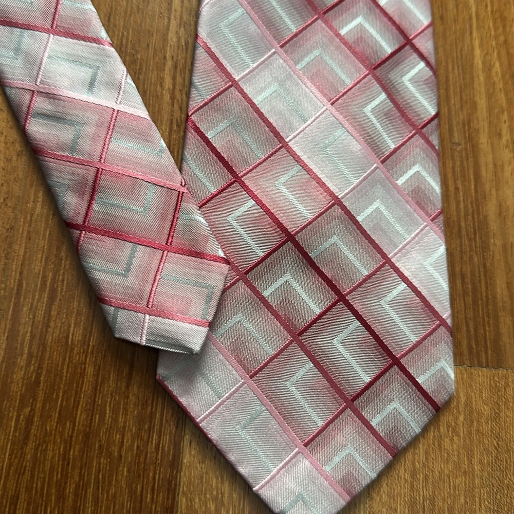 #013 - Stylish Red and Gray Men's Tie